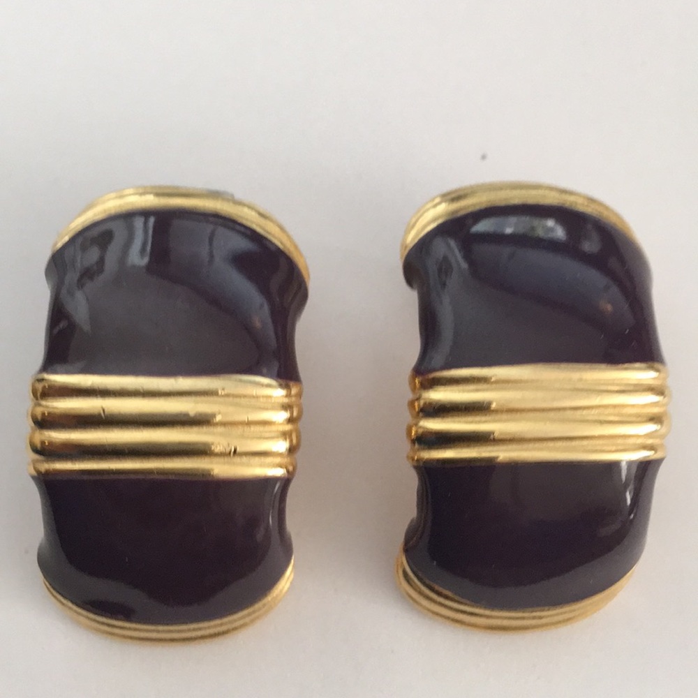 Vintage gay Boyer gold enamel huggie clip earrings